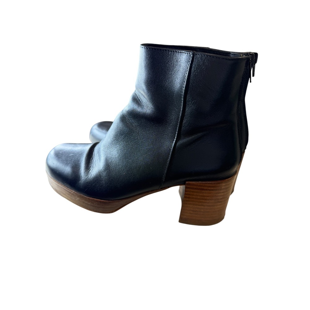 Intentionally Blank Speed Leather Wood Platform Heel Boot Round Toe Rear Zip